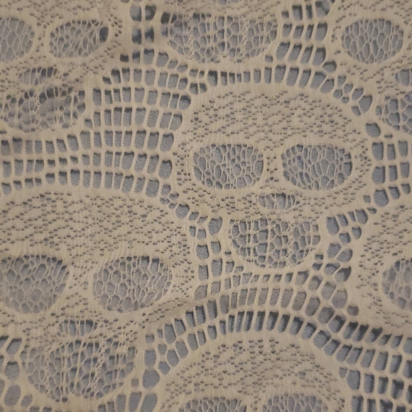 Skull lace tank top (white) - Picture 2 of 4